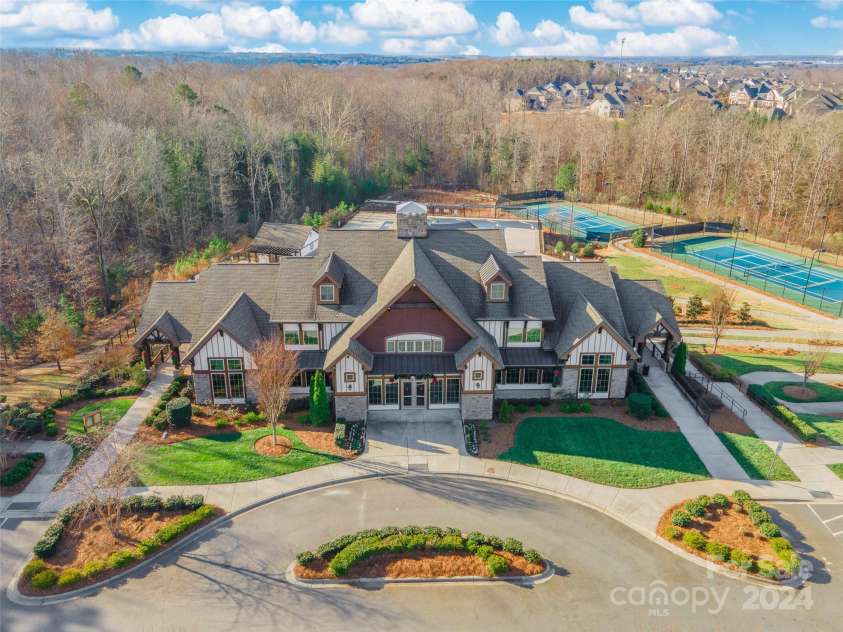 1270 Hideaway Gulch Drive, Fort Mill, SC 29715.  MLS# CAR4209250, YatesRealty ID 6220. 