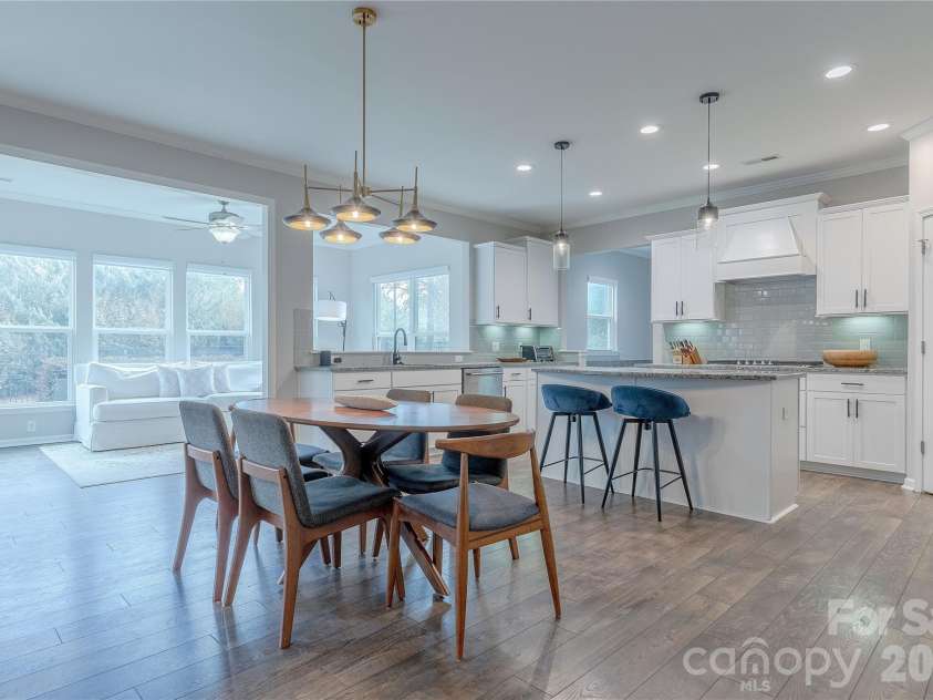 270 Hampton Trail Drive, Fort Mill, SC 29708.  MLS# CAR4349571, YatesRealty ID 6222. Breakfast Room