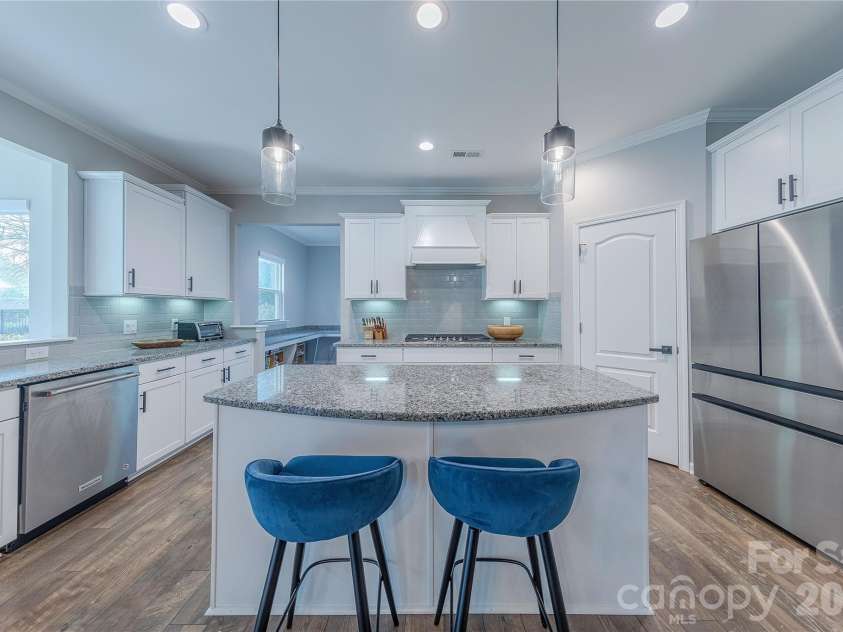 270 Hampton Trail Drive, Fort Mill, SC 29708.  MLS# CAR4349571, YatesRealty ID 6222. Chef's Island