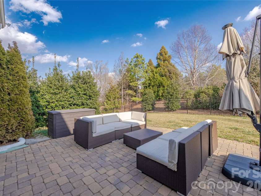 270 Hampton Trail Drive, Fort Mill, SC 29708.  MLS# CAR4349571, YatesRealty ID 6222. Custom Paver Patio