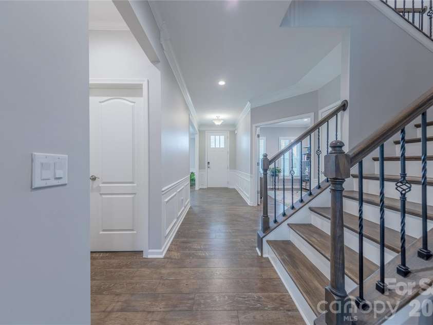 270 Hampton Trail Drive, Fort Mill, SC 29708.  MLS# CAR4349571, YatesRealty ID 6222. Foyer With Detailed Mill Work