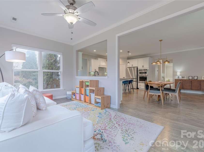 270 Hampton Trail Drive, Fort Mill, SC 29708.  MLS# CAR4349571, YatesRealty ID 6222. Open to Breakfast
