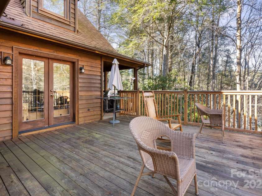 735 Holleridge Road, Ferguson, NC 28624.  MLS# CAR4212666, YatesRealty ID 6226. 