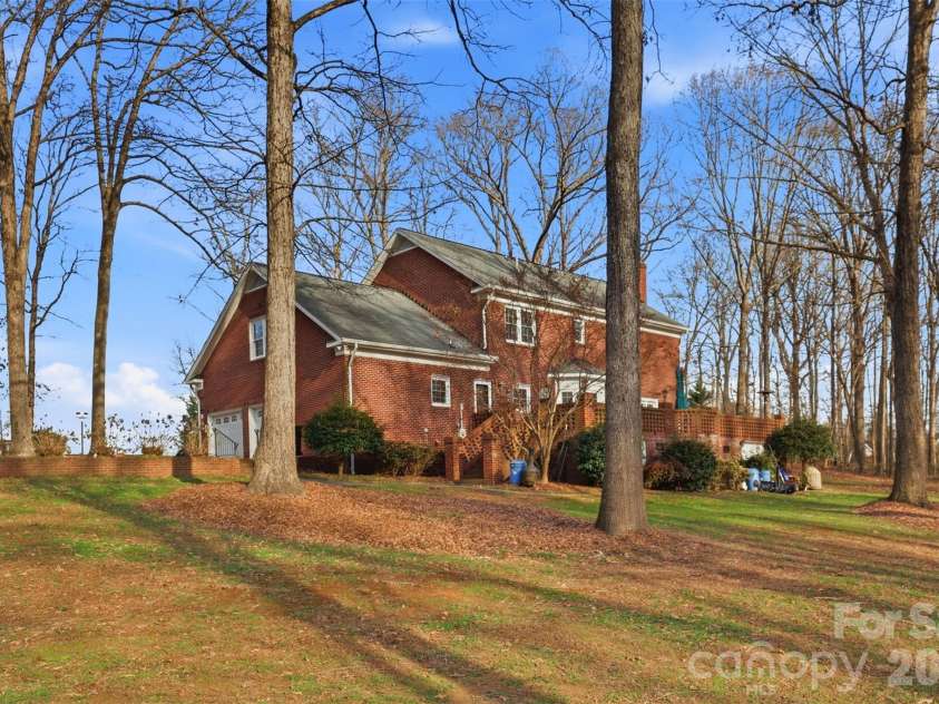 1600 Thornhill Drive, Monroe, NC 28110.  MLS# CAR4325447, YatesRealty ID 6227. Backyard