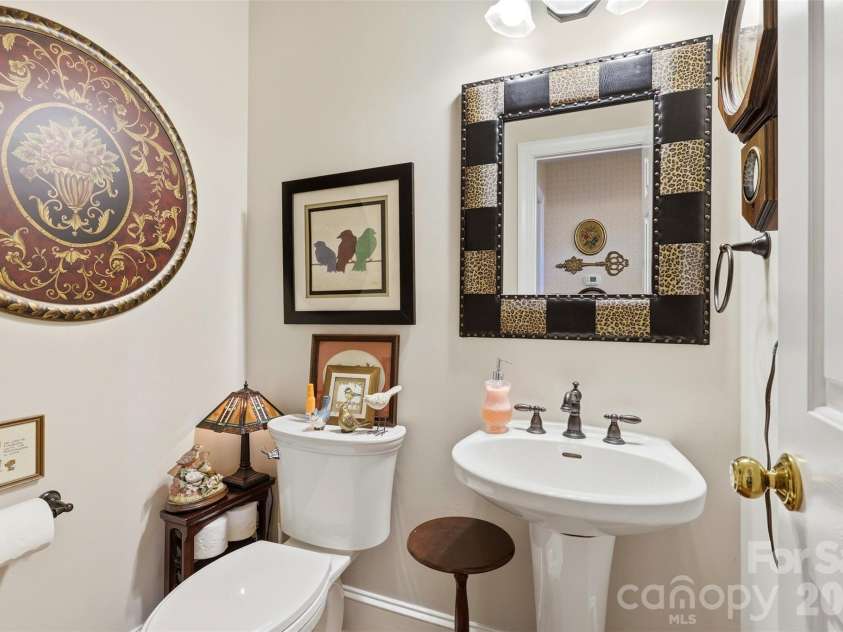 1600 Thornhill Drive, Monroe, NC 28110.  MLS# CAR4325447, YatesRealty ID 6227. Half Bathroom