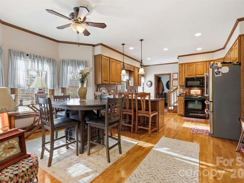 1600 Thornhill Drive, Monroe, NC 28110.  MLS# CAR4325447, YatesRealty ID 6227. Kitchen and Breakfast Nook