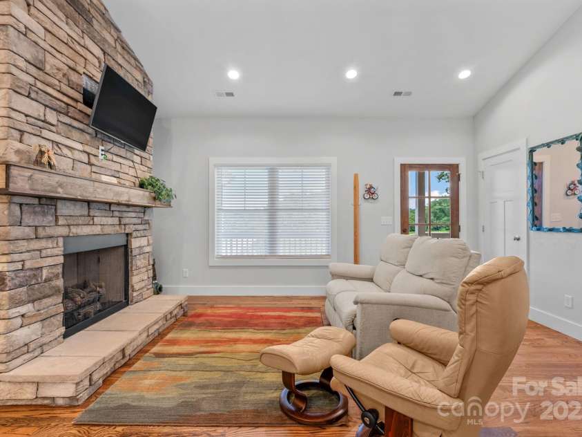 182 Country Drive, Mars Hill, NC 28754.  MLS# CAR4161699, YatesRealty ID 6228. 