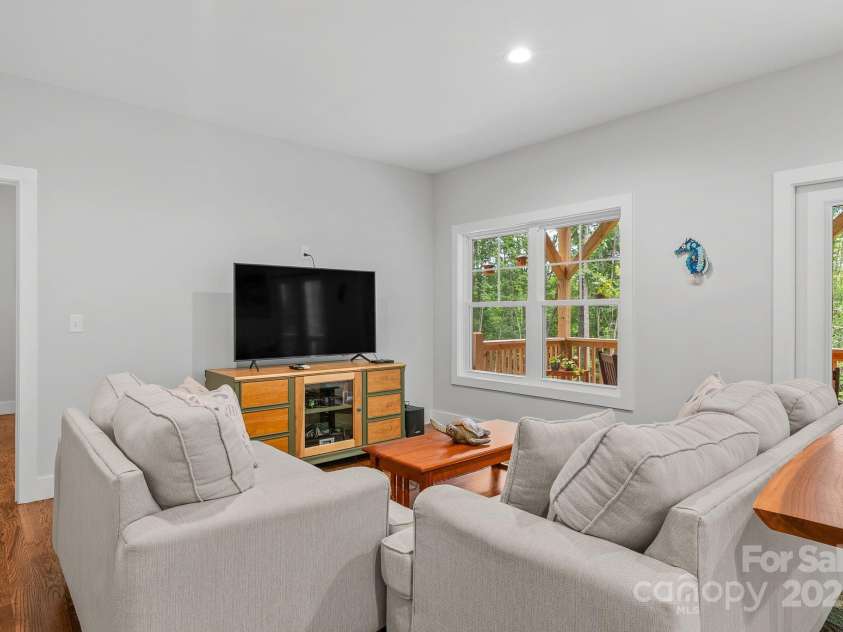 182 Country Drive, Mars Hill, NC 28754.  MLS# CAR4161699, YatesRealty ID 6228. 