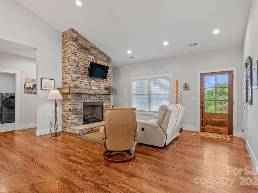 182 Country Drive, Mars Hill, NC 28754.  MLS# CAR4161699, YatesRealty ID 6228. 