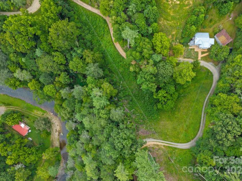 530 Rebel Ridge Road, Marshall, NC 28753.  MLS# CAR4280737, YatesRealty ID 6228. 