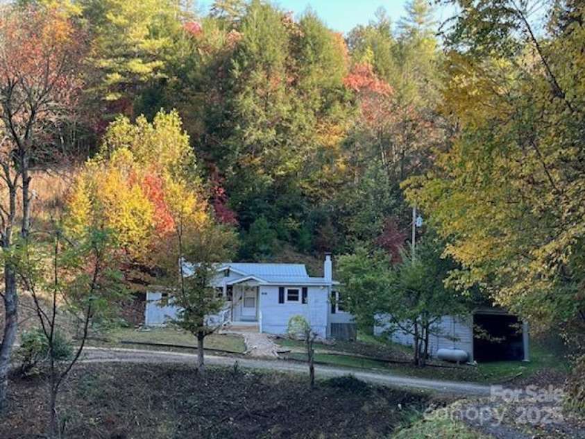 530 Rebel Ridge Road, Marshall, NC 28753.  MLS# CAR4280737, YatesRealty ID 6228. 