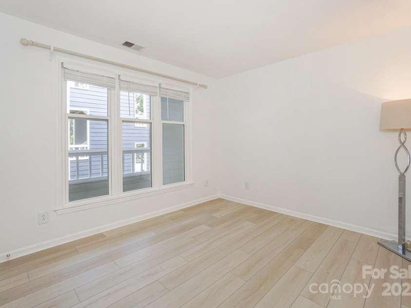 368 Northwest Drive, Davidson, NC 28036.  MLS# CAR4245656, YatesRealty ID 6229. 