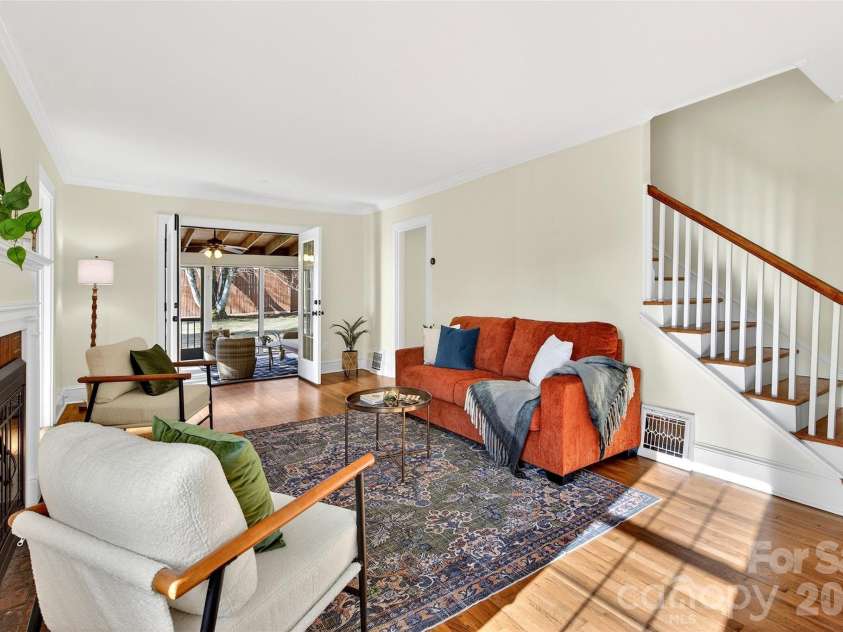 109 Dougherty Street, Black Mountain, NC 28711.  MLS# CAR4303236, YatesRealty ID 6230. 