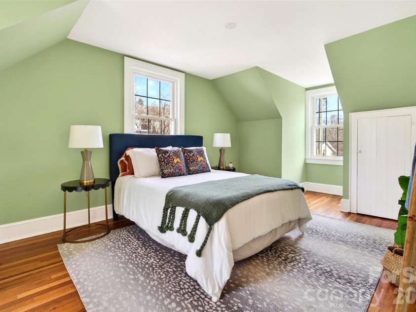 109 Dougherty Street, Black Mountain, NC 28711.  MLS# CAR4303236, YatesRealty ID 6230. 