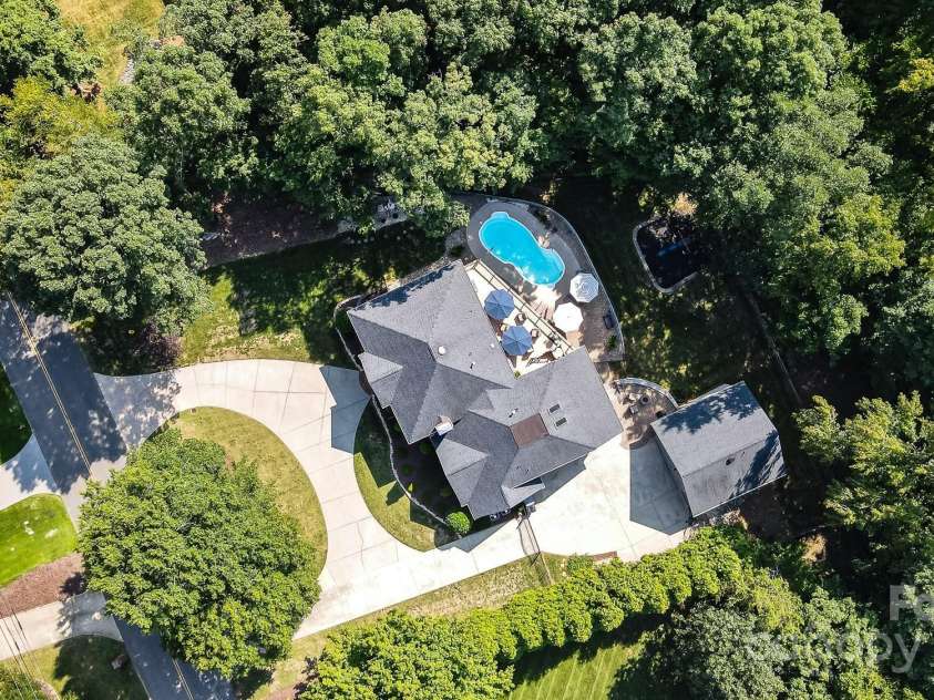 5300 Green Rea Road, Charlotte, NC 28226.  MLS# CAR4181252, YatesRealty ID 6232. 