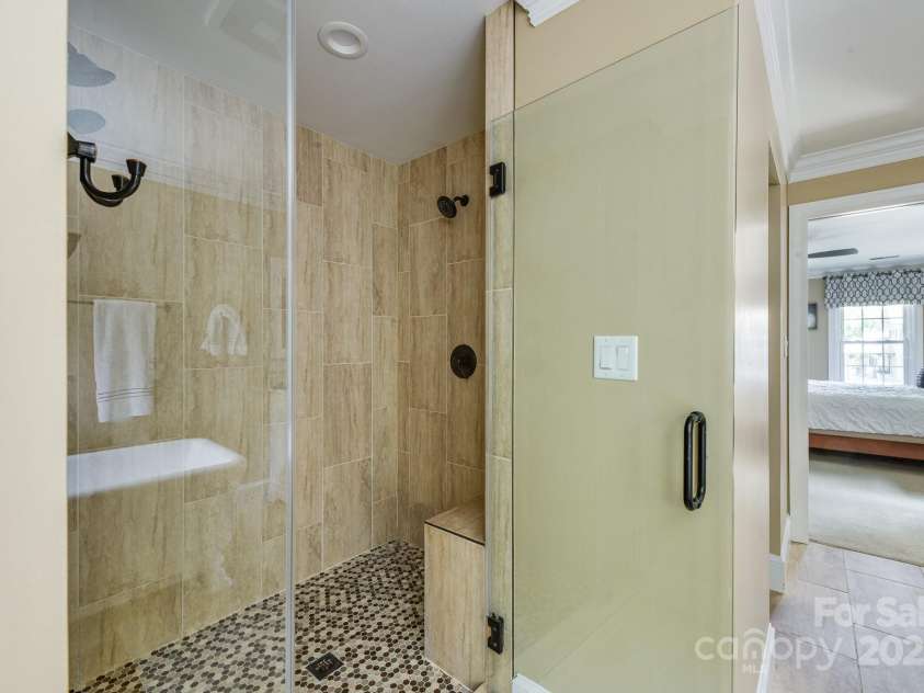 5300 Green Rea Road, Charlotte, NC 28226.  MLS# CAR4181252, YatesRealty ID 6232. 