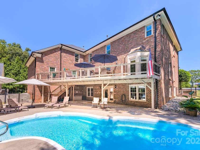 5300 Green Rea Road, Charlotte, NC 28226.  MLS# CAR4181252, YatesRealty ID 6232. 