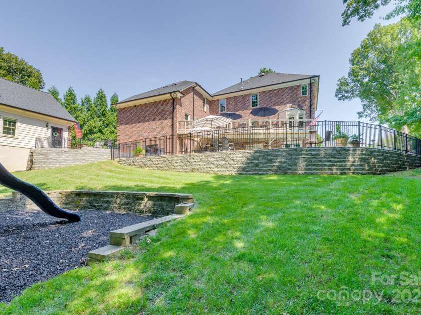 5300 Green Rea Road, Charlotte, NC 28226.  MLS# CAR4181252, YatesRealty ID 6232. 