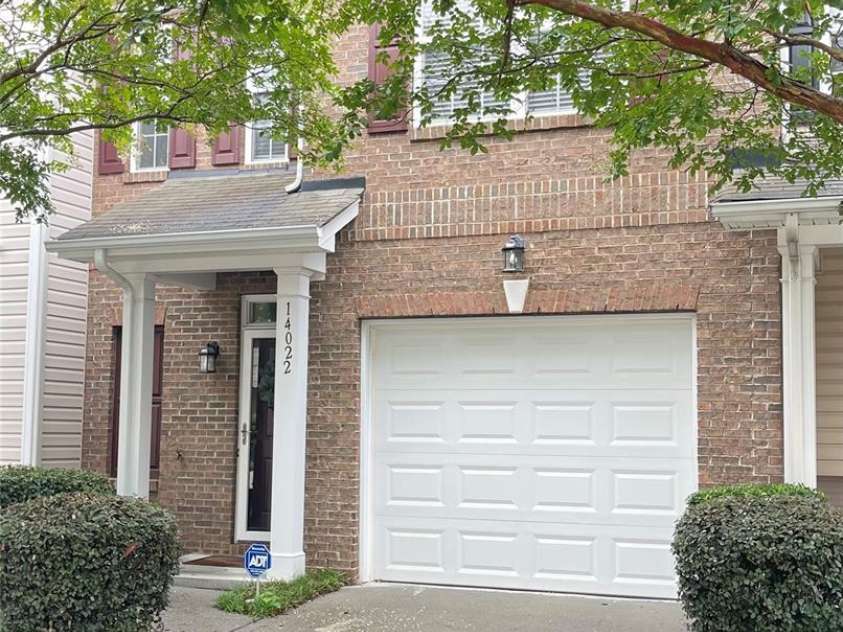 14022 Drake Watch Lane, Charlotte, NC 28262.  MLS# CAR4244290, YatesRealty ID 6233. 