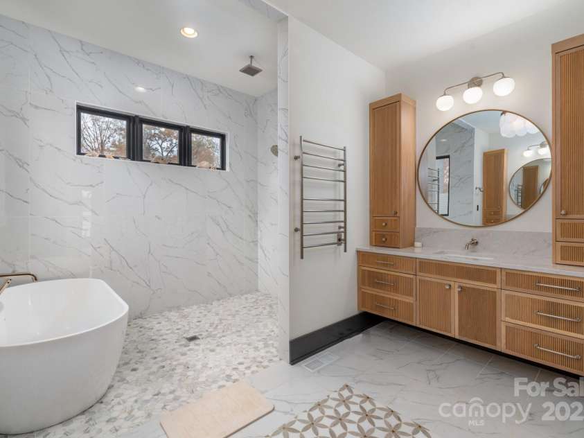 180 Willow Point Road, Troutman, NC 28166.  MLS# CAR4221786, YatesRealty ID 6234. 