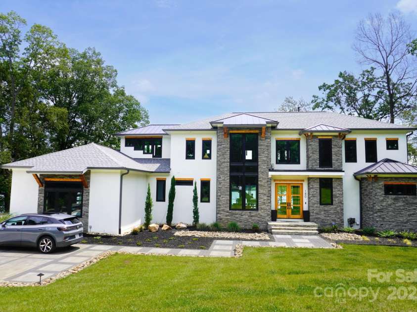 180 Willow Point Road, Troutman, NC 28166.  MLS# CAR4221786, YatesRealty ID 6234. 