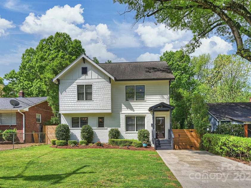 908 Academy Street, Charlotte, NC 28205.  MLS# CAR4245040, YatesRealty ID 6236. 