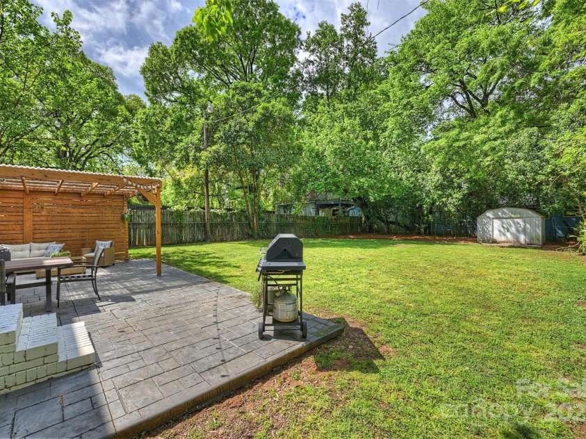 908 Academy Street, Charlotte, NC 28205.  MLS# CAR4245040, YatesRealty ID 6236. 