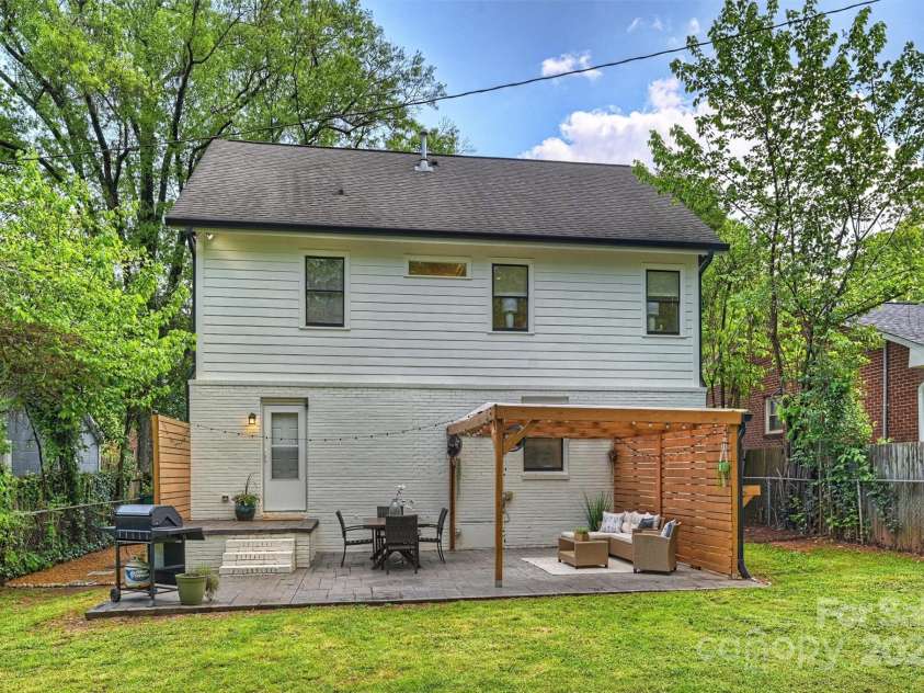 908 Academy Street, Charlotte, NC 28205.  MLS# CAR4245040, YatesRealty ID 6236. 