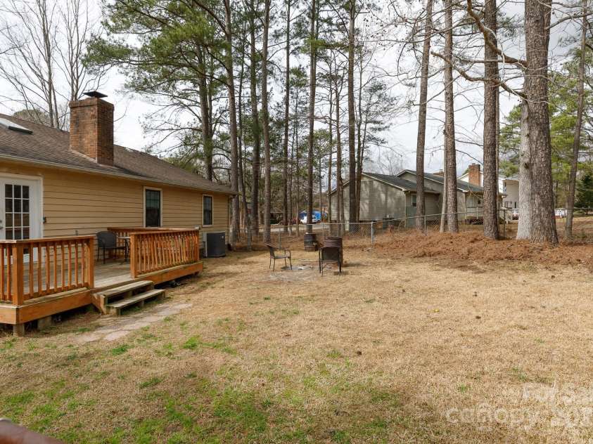 5060 Post Oak Lane, Rock Hill, SC 29732.  MLS# CAR4231438, YatesRealty ID 6237. 