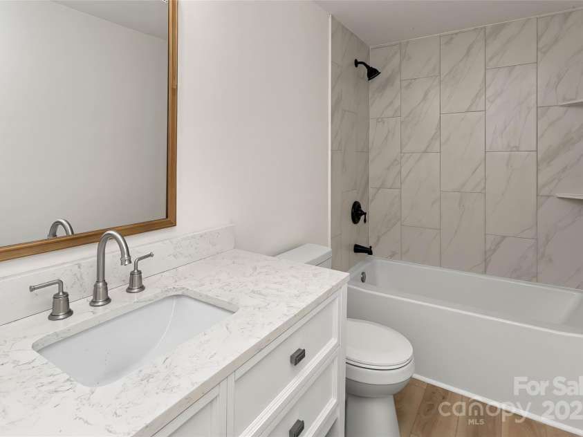 240 Spicewood Lane, Hendersonville, NC 28791.  MLS# CAR4280139, YatesRealty ID 6238. 