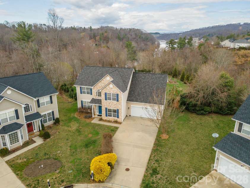 53 Stone River Drive, Asheville, NC 28804.  MLS# CAR4342463, YatesRealty ID 6239. 
