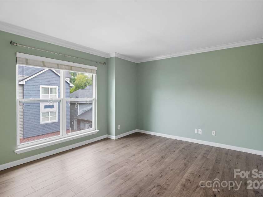 509 Graham Street, Charlotte, NC 28202.  MLS# CAR4308972, YatesRealty ID 624. 