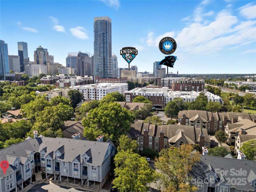 509 Graham Street, Charlotte, NC 28202.  MLS# CAR4308972, YatesRealty ID 624. Everything at your fingertips!