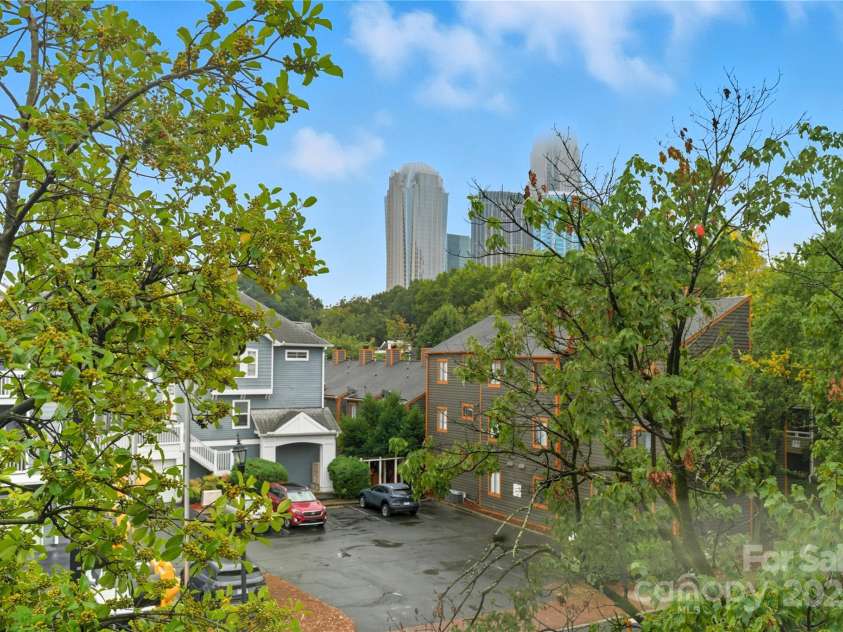 509 Graham Street, Charlotte, NC 28202.  MLS# CAR4308972, YatesRealty ID 624. Skyline views from great room!