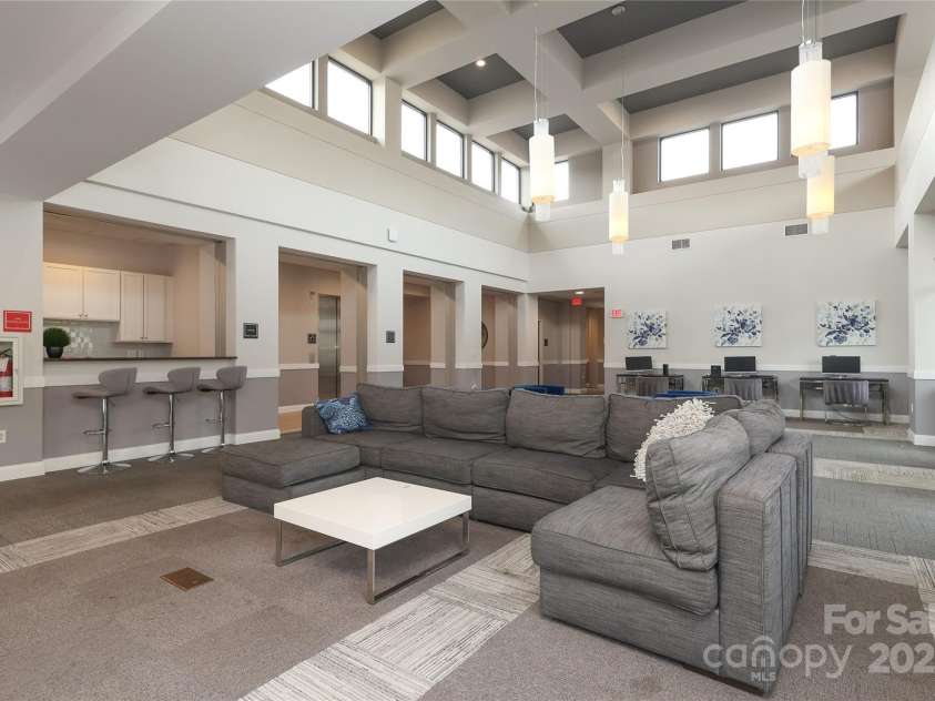 721 Governor Morrison Street, Charlotte, NC 28211.  MLS# CAR4253378, YatesRealty ID 624. Clubhouse