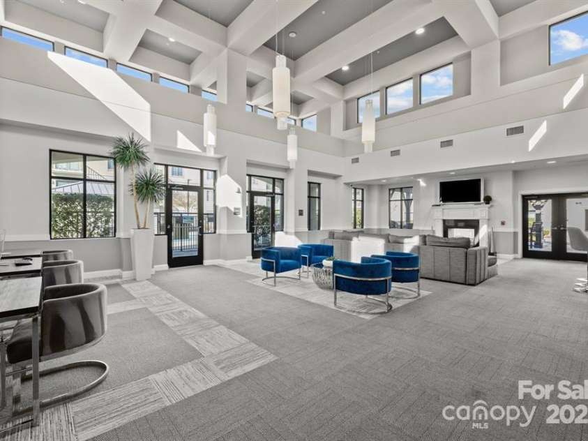 721 Governor Morrison Street, Charlotte, NC 28211.  MLS# CAR4316413, YatesRealty ID 624. Community Center