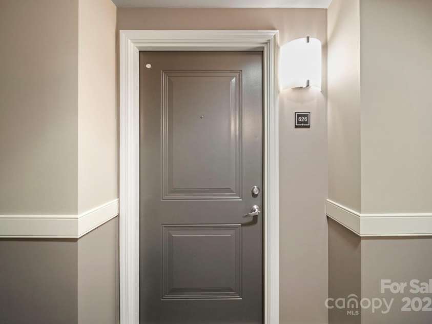 721 Governor Morrison Street, Charlotte, NC 28211.  MLS# CAR4316413, YatesRealty ID 624. Front Door