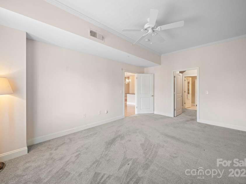 721 Governor Morrison Street, Charlotte, NC 28211.  MLS# CAR4316413, YatesRealty ID 624. Owner's Suite