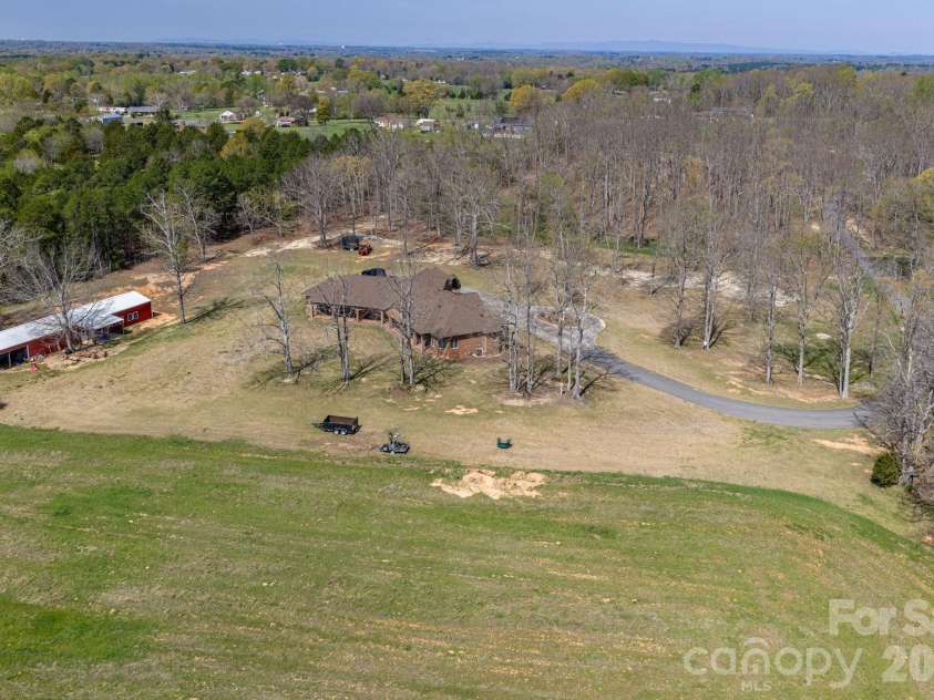 109 Wright Road, Kings Mountain, NC 28086.  MLS# CAR4354104, YatesRealty ID 6240. 