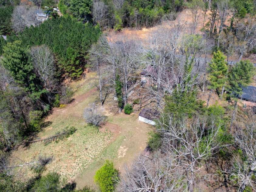 3407 14th Avenue, Hickory, NC 28602.  MLS# CAR4239000, YatesRealty ID 6242. 