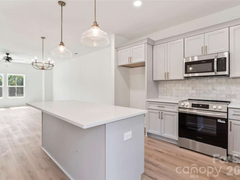 410 Bogue Drive, Fort Mill, SC 29708.  MLS# CAR4304369, YatesRealty ID 6242. 