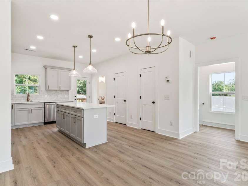 410 Bogue Drive, Fort Mill, SC 29708.  MLS# CAR4304369, YatesRealty ID 6242. 