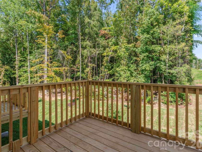 410 Bogue Drive, Fort Mill, SC 29708.  MLS# CAR4304369, YatesRealty ID 6242. 