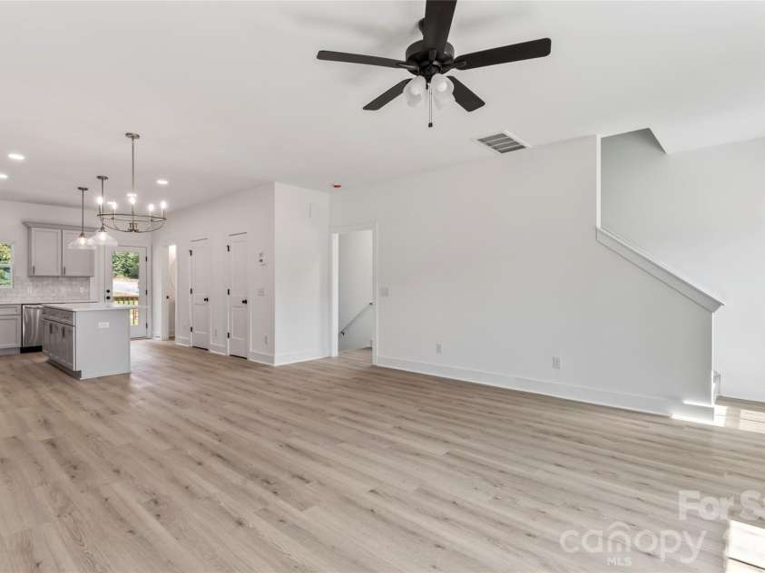 410 Bogue Drive, Fort Mill, SC 29708.  MLS# CAR4304369, YatesRealty ID 6242. 