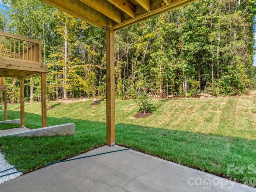 410 Bogue Drive, Fort Mill, SC 29708.  MLS# CAR4304369, YatesRealty ID 6242. 