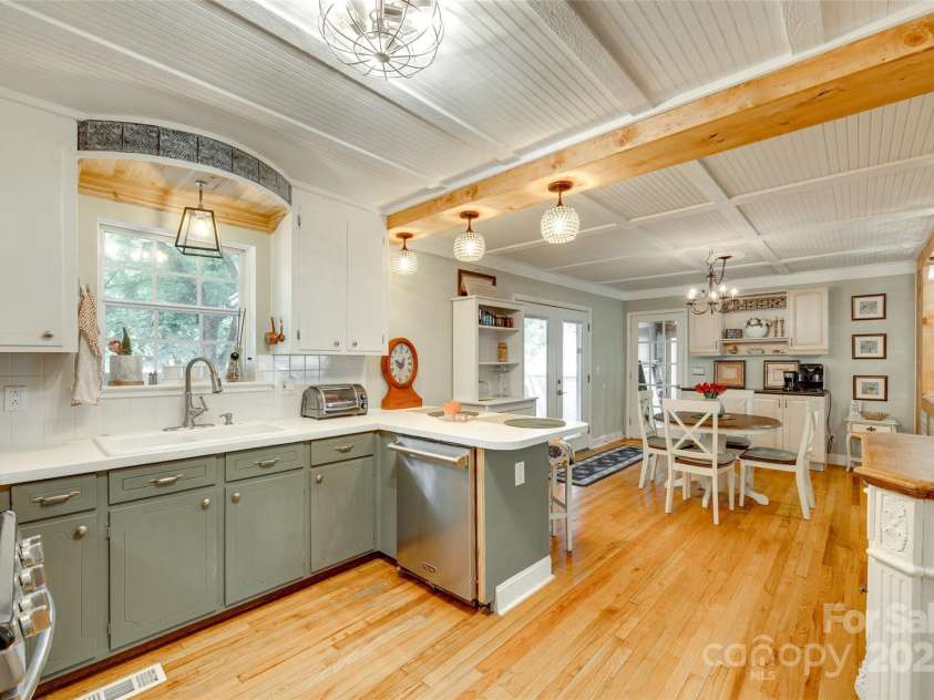 504 Amon Lane, Pineville, NC 28134.  MLS# CAR4263309, YatesRealty ID 6243. 