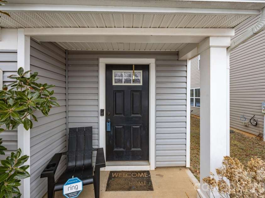 5112 Downhaul Drive, Charlotte, NC 28269.  MLS# CAR4343690, YatesRealty ID 6243. 