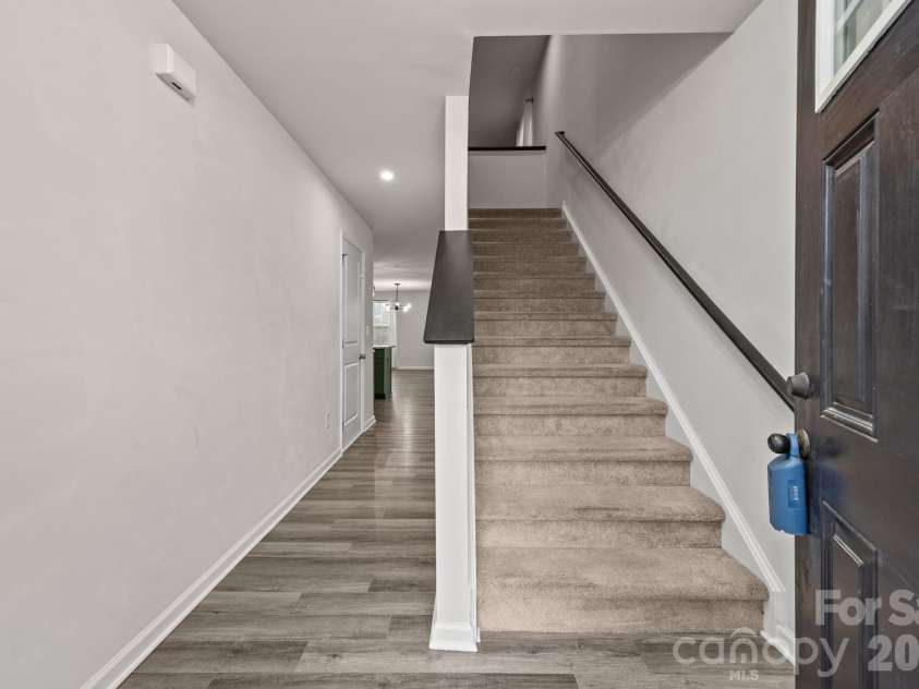 5112 Downhaul Drive, Charlotte, NC 28269.  MLS# CAR4343690, YatesRealty ID 6243. 
