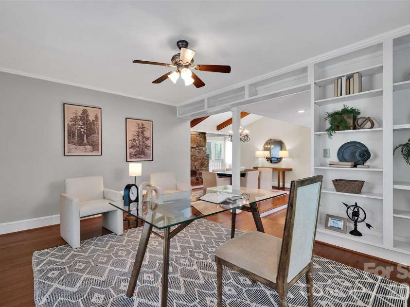 10311 Stonemede Lane, Matthews, NC 28105.  MLS# CAR4359875, YatesRealty ID 6244. Flex room