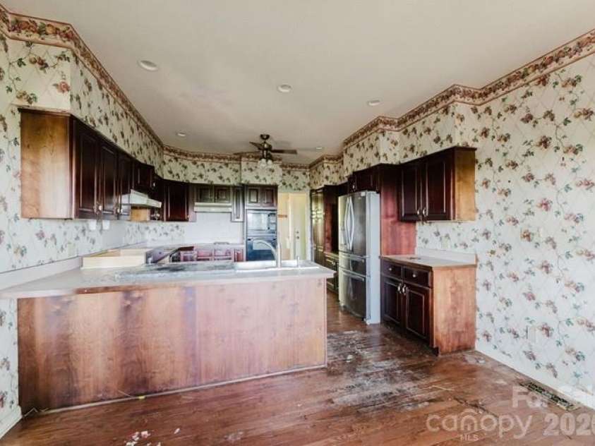 300 Serenity Trail, Rosman, NC 28772.  MLS# CAR4343470, YatesRealty ID 6245. 